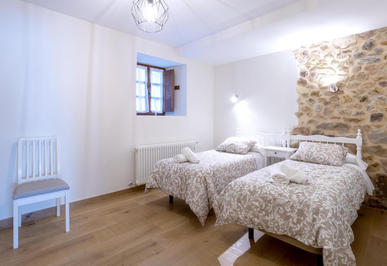 Apartamentos Los Edules Treceño Exteriör bild
