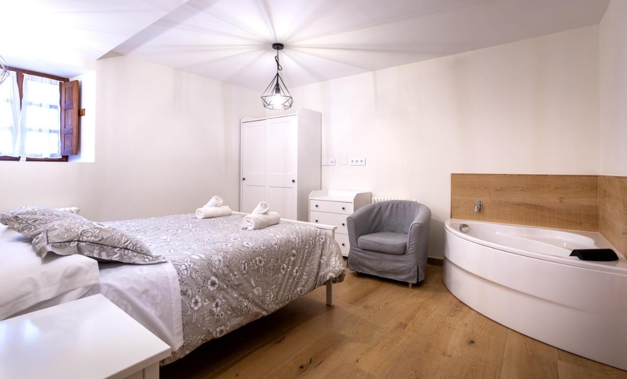 Apartamentos Los Edules Treceño Exteriör bild