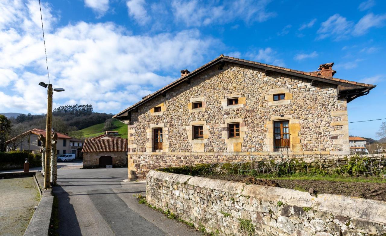 Apartamentos Los Edules Treceño Exteriör bild